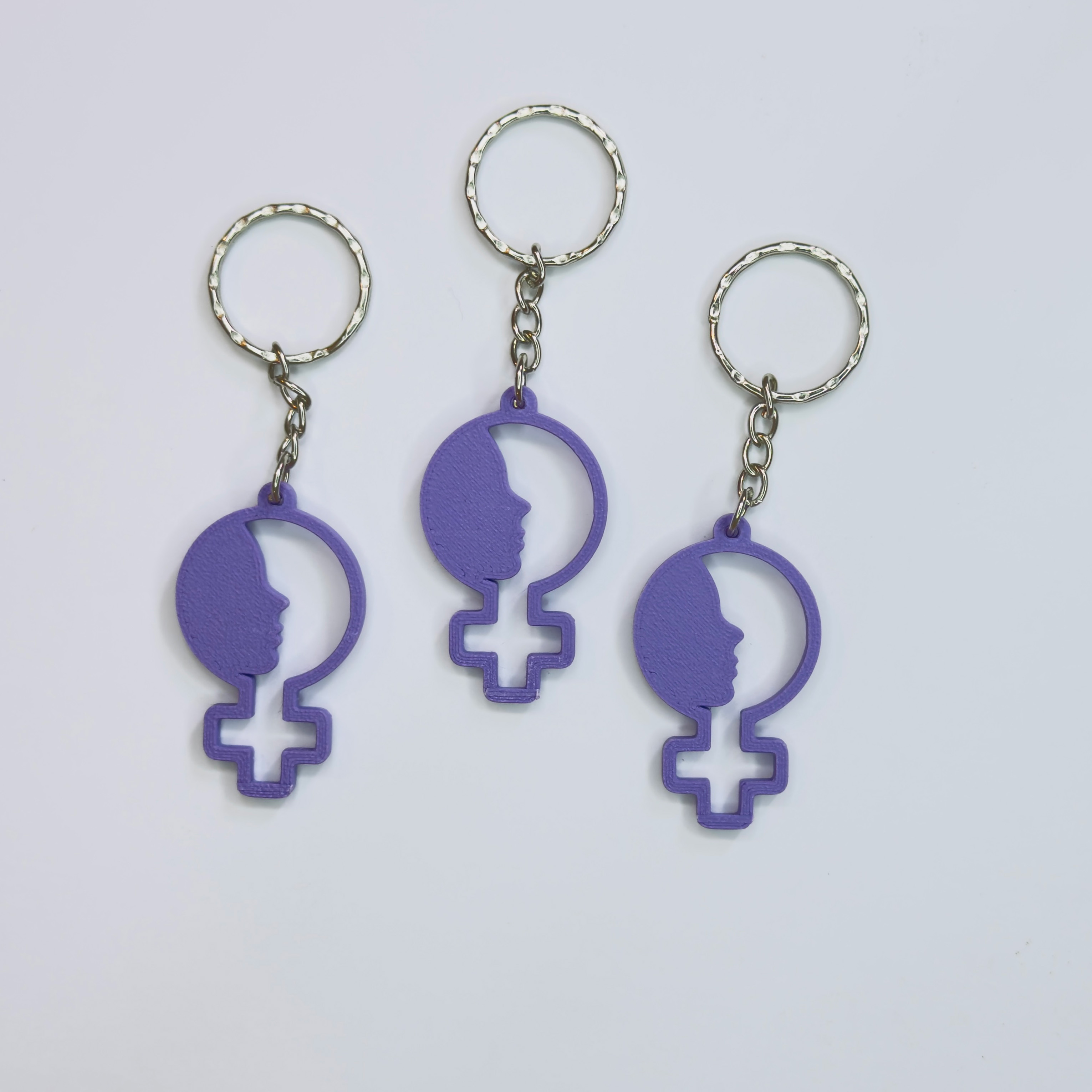 Llavero rostro con corazón día de la mujer