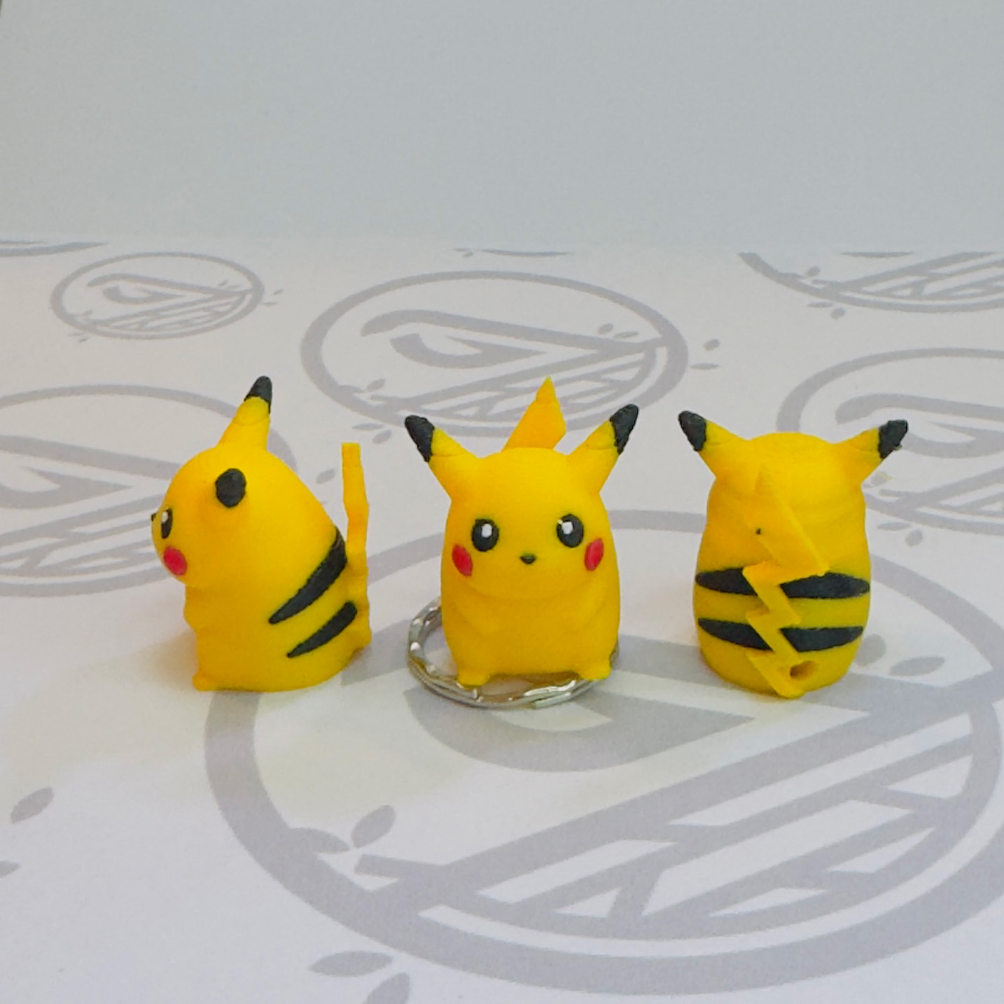 Llavero pikachu chibi